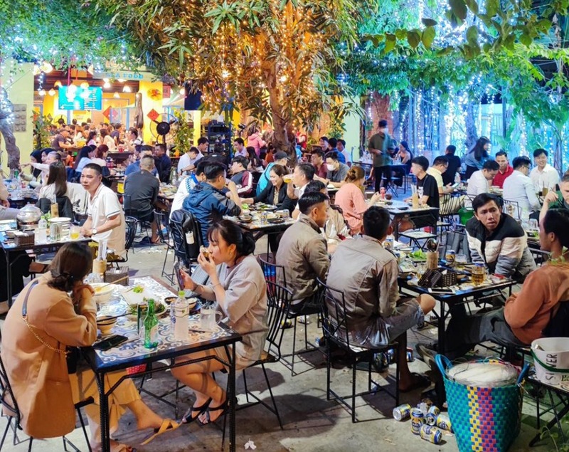 Khu vực ngoài trời với không khí thoáng đãng