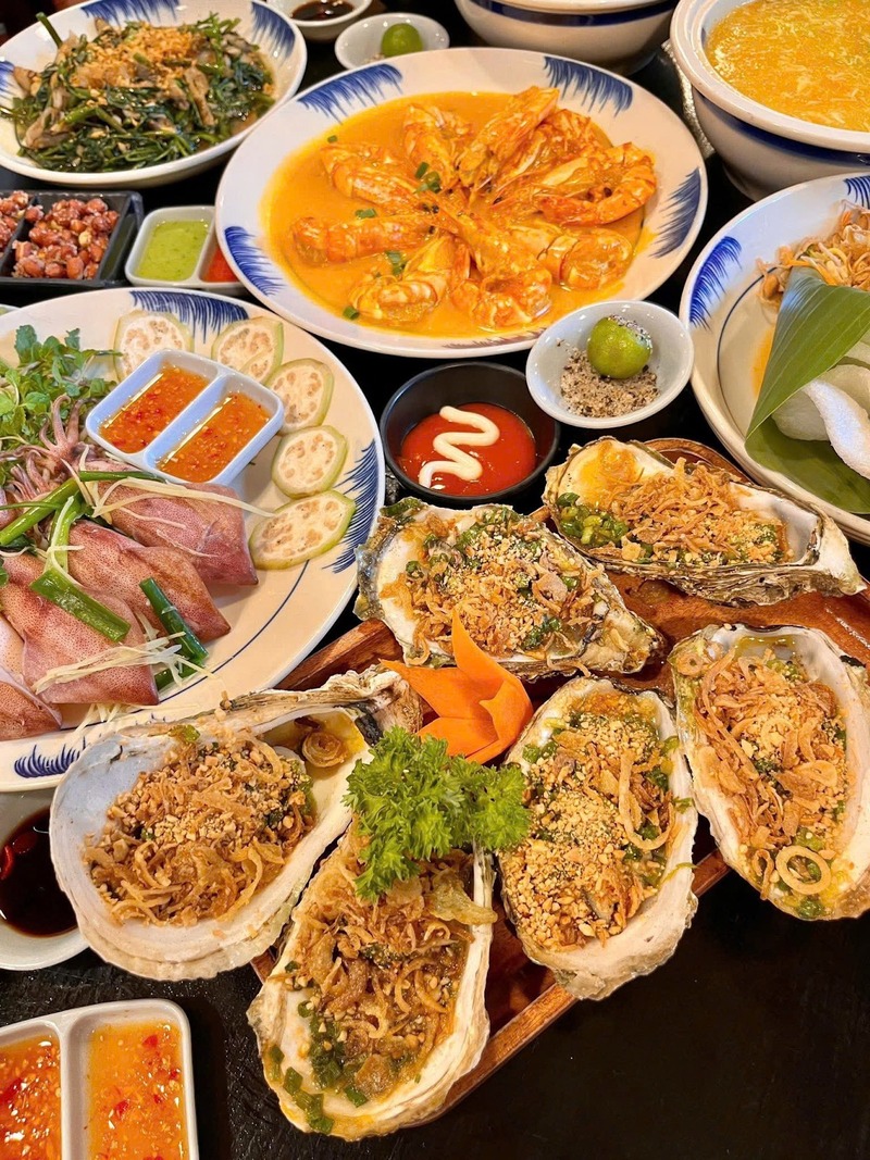 Hải sản tươi ngon thực đơn phong phú