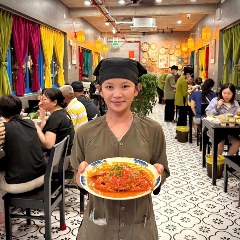 Phục vụ tận tâm hỗ trợ tổ chức tiệc chuyên nghiệp