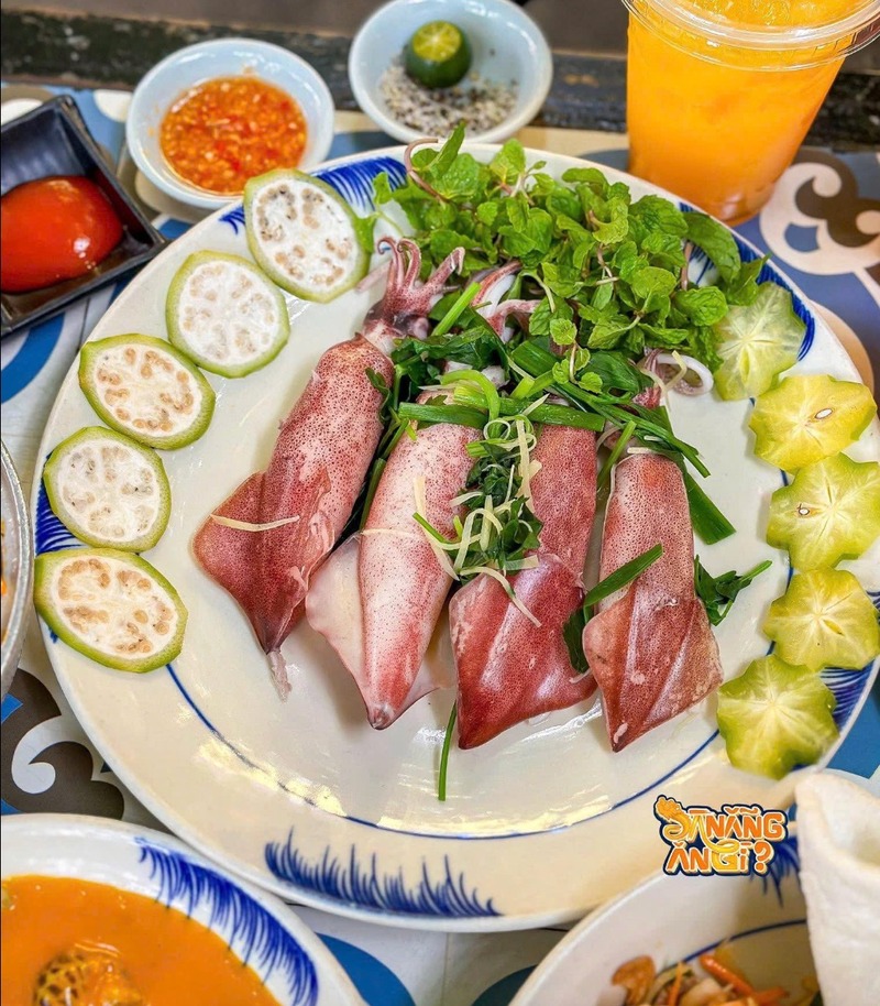 Mực cơm hấp gừng – Steamed with ginger