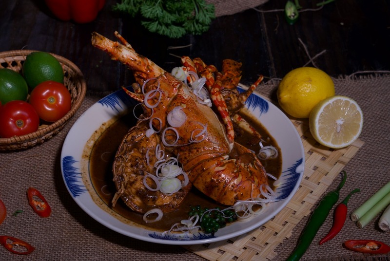 Tôm hùm sốt tiêu đen - Mộc Seafood
