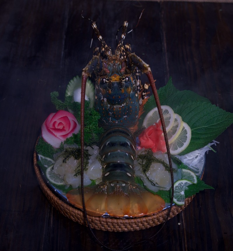 Tôm hùm sashimi - Mộc Seafood